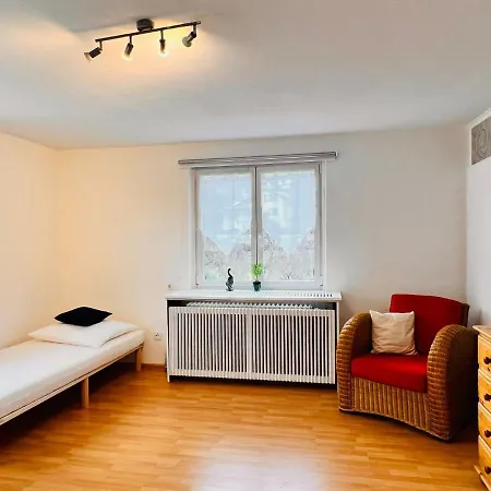 Alexandra - Handwerker Willkommen, Parkplatz, Kueche, Wlan 公寓 玛特丁恩